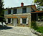 Ferienhaus La Gioia Drenje, Ferienhaus, nah am Meer mit Pool, Kroatien, Istrien, Labin, Labin: Das Anwesen ist von einer Natursteinmauer umgeben.